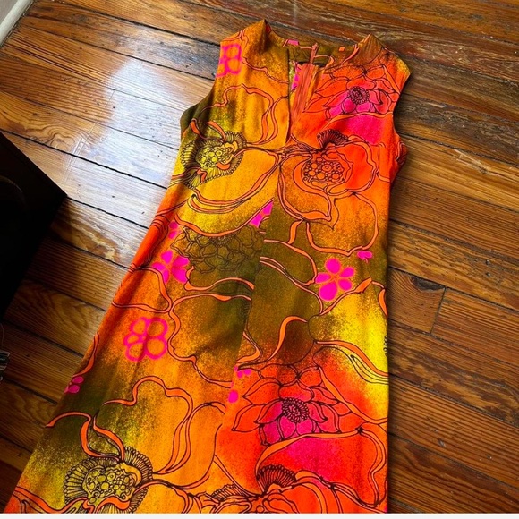 Vintage 60s barkcloth Hawaiian maxi psychedelic dress - Picture 8 of 9